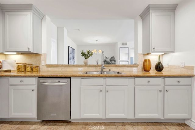 1726 S Bentley Avenue PH3, Los Angeles, CA 90025