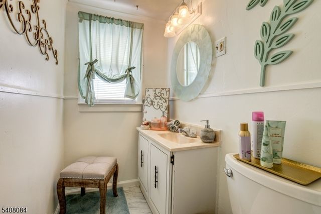 284 W End Ave, Newark City, NJ 07106