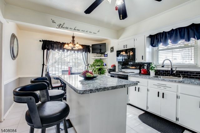 284 W End Ave, Newark City, NJ 07106