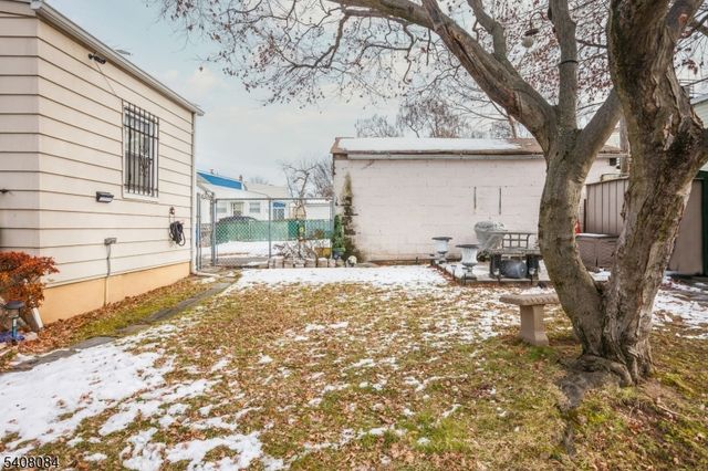 284 W End Ave, Newark City, NJ 07106