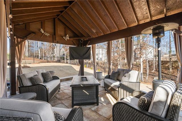 585 Hanover Drive, Villa Rica, GA 30180