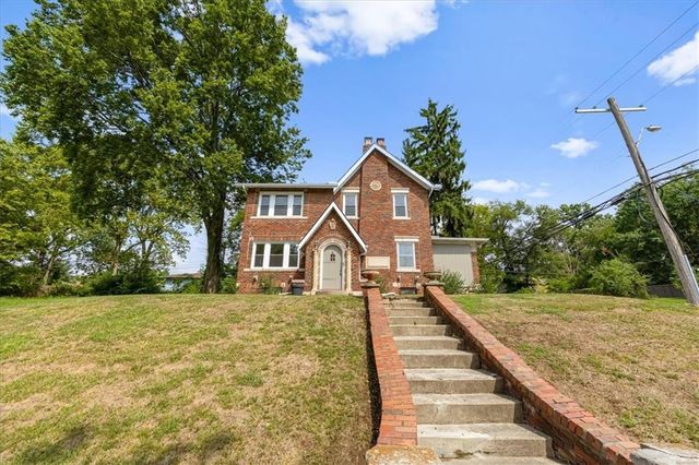 7343 Forest Avenue, Kansas City, MO 64131
