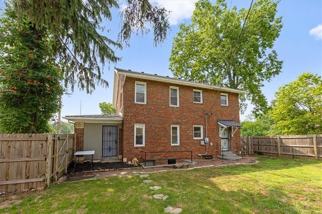 7343 Forest Avenue, Kansas City, MO 64131