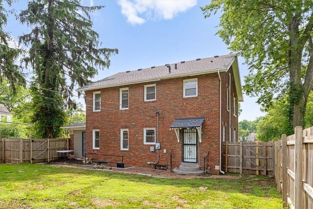 7343 Forest Avenue, Kansas City, MO 64131