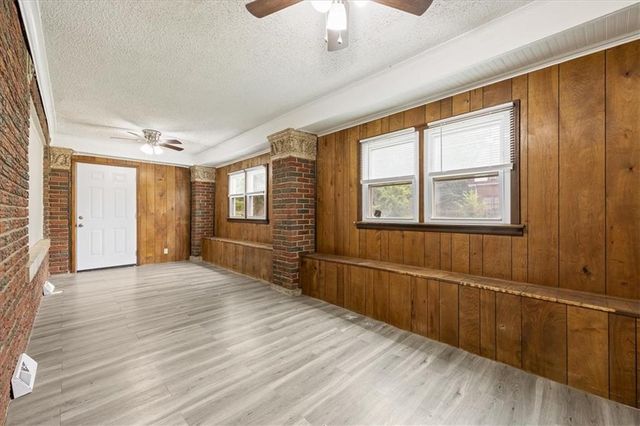 7343 Forest Avenue, Kansas City, MO 64131