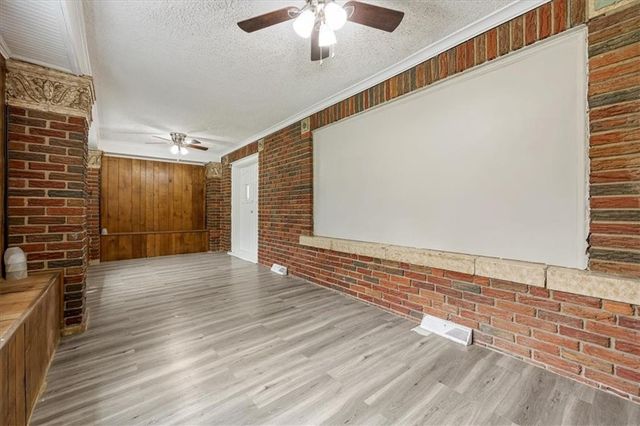 7343 Forest Avenue, Kansas City, MO 64131