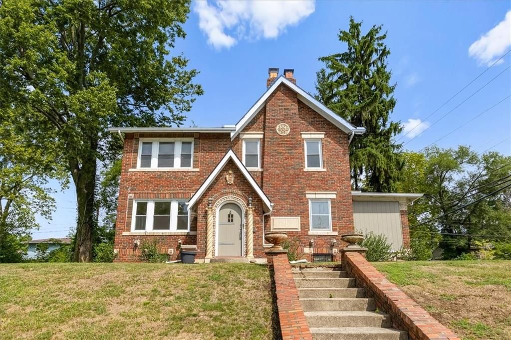 7343 Forest Avenue, Kansas City, MO 64131