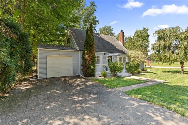 61140 Lenawee Road, Cassopolis, MI 49031