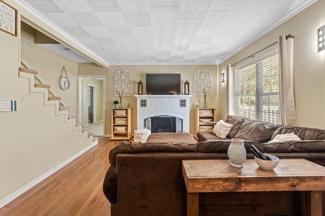 61140 Lenawee Road, Cassopolis, MI 49031