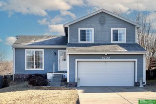 6703 N 110th Avenue, Omaha, NE 68164