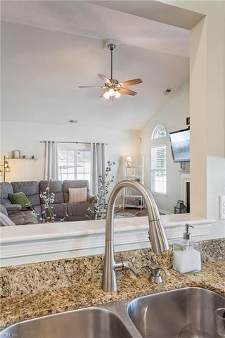 3763 Mariners DR, Hayes, VA 23072