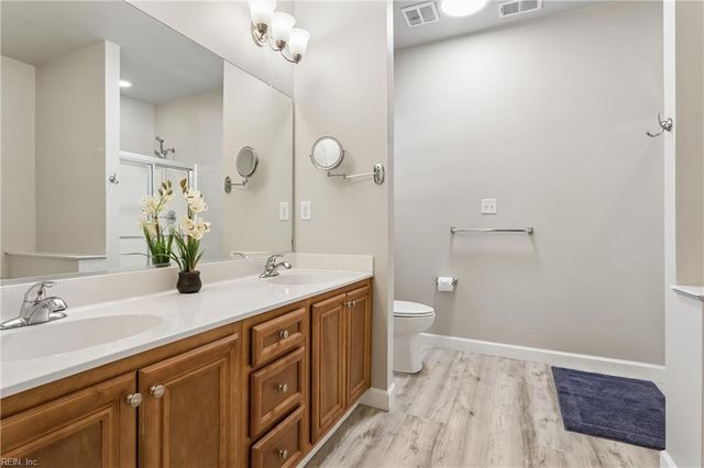 3763 Mariners DR, Hayes, VA 23072