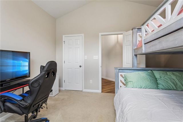 3763 Mariners DR, Hayes, VA 23072