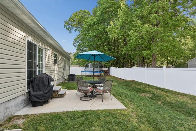 3763 Mariners DR, Hayes, VA 23072