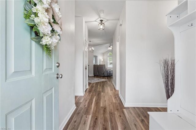 3763 Mariners DR, Hayes, VA 23072