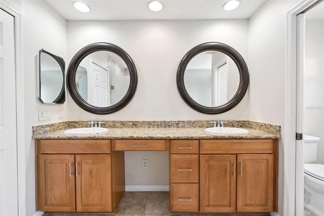 8002 SANDPOINT BOULEVARD, Orlando, FL 32819