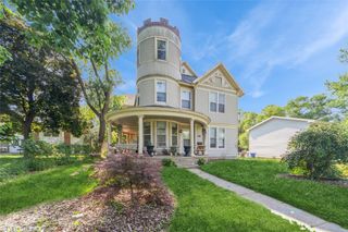 1418 E 9th Street, Des Moines, IA 50316