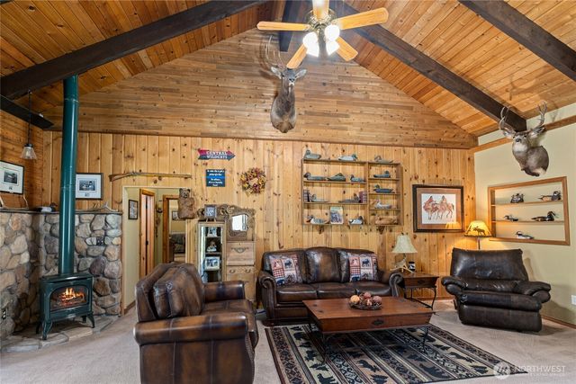 61 S Lake Cabins Road, Ronald, WA 98940