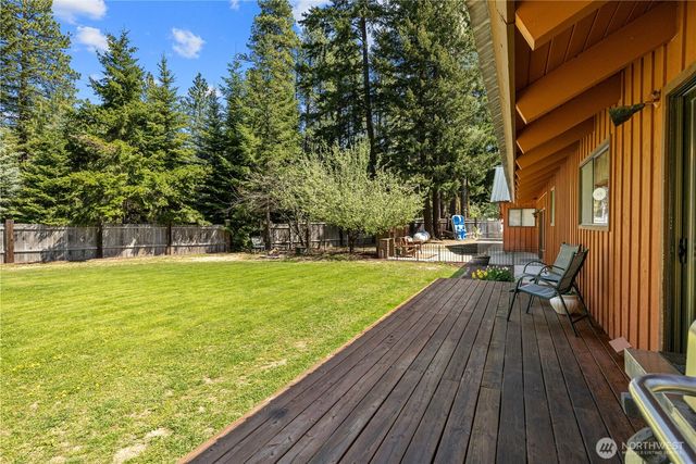 61 S Lake Cabins Road, Ronald, WA 98940