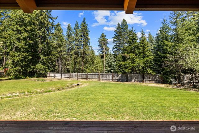 61 S Lake Cabins Road, Ronald, WA 98940