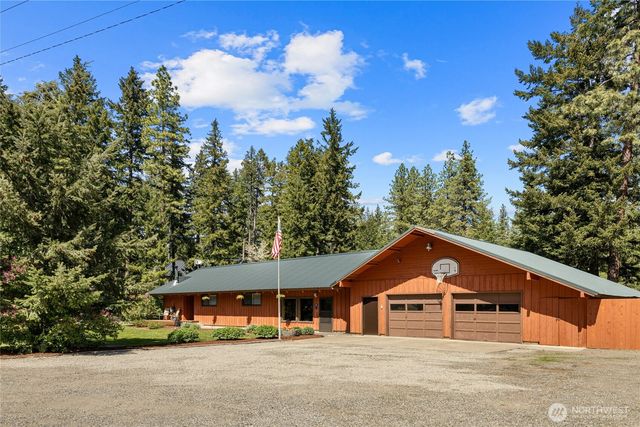 61 S Lake Cabins Road, Ronald, WA 98940