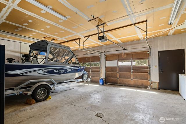 61 S Lake Cabins Road, Ronald, WA 98940