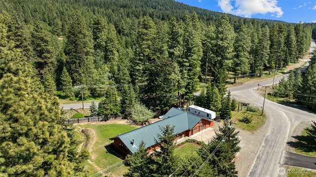 61 S Lake Cabins Road, Ronald, WA 98940