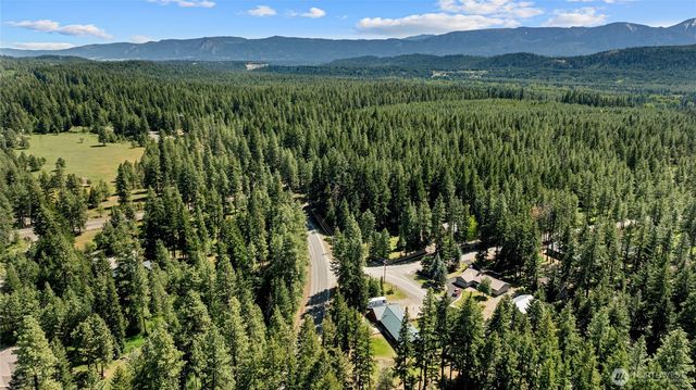 61 S Lake Cabins Road, Ronald, WA 98940