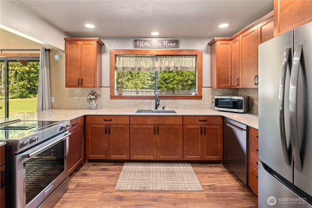 61 S Lake Cabins Road, Ronald, WA 98940