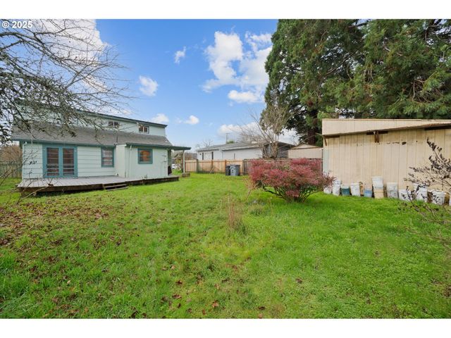 948 Sw MAPLE St, Dallas, OR 97338