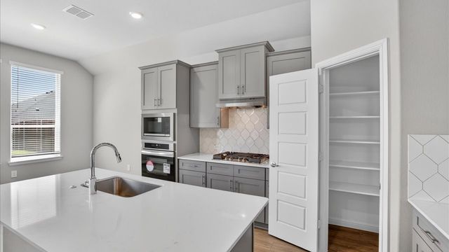 3324 PIER VIEW Street, Grand Prairie, TX 76065