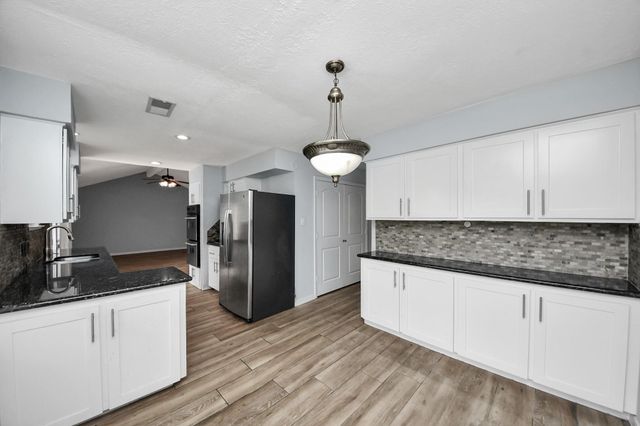 5954 Beaudry Drive, Houston, TX 77035