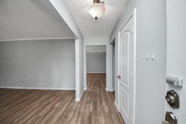 5954 Beaudry Drive, Houston, TX 77035
