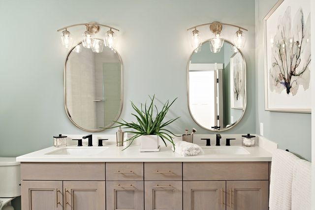 44 Outlook East 44, Plymouth, MA 02360