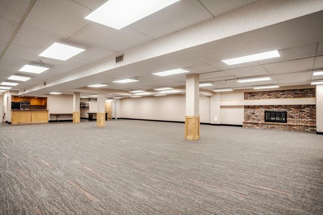 702 Old Settlers Trail 3, Hopkins, MN 55343