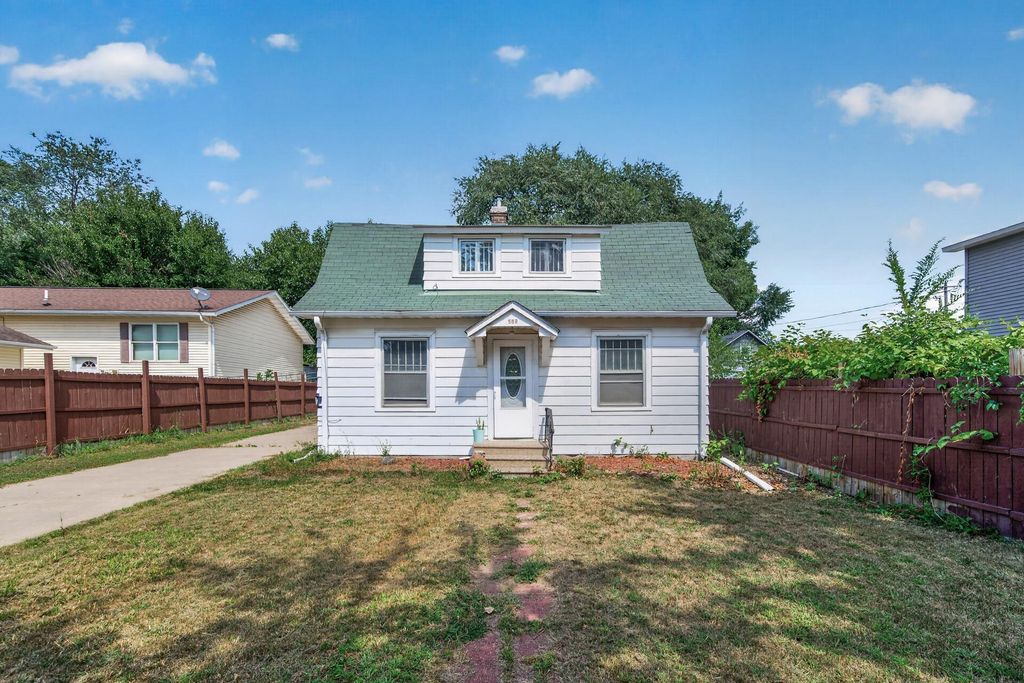 569 Hatch Avenue, Saint Paul, MN 55117 — photo 2