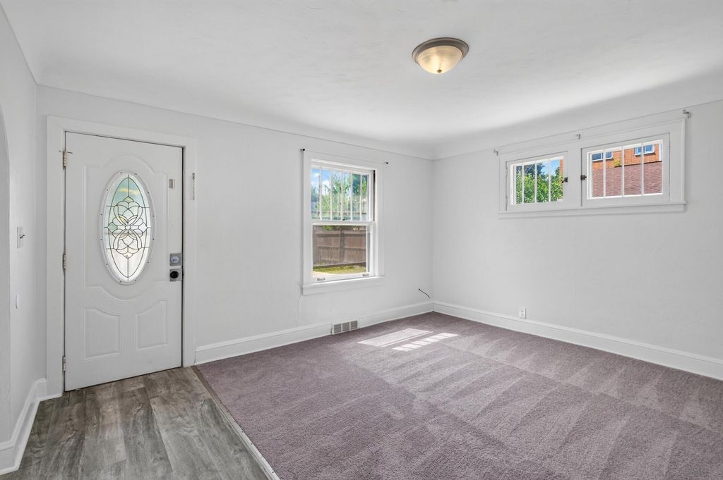 569 Hatch Avenue, Saint Paul, MN 55117 — photo 3
