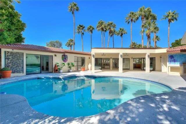 1281 Linda Vista, Palm Springs, CA 92262