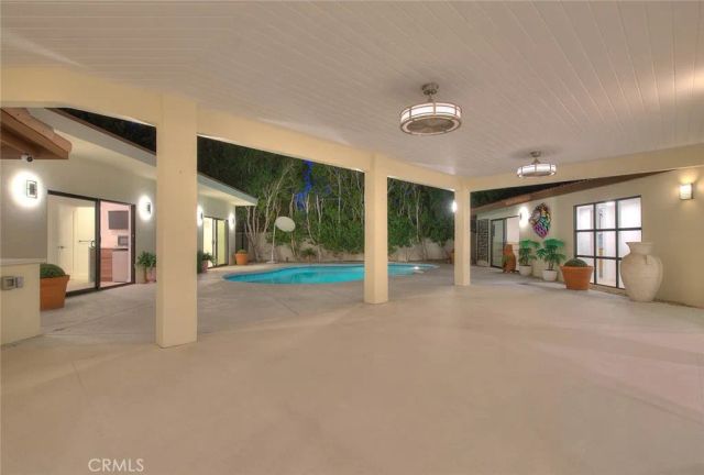 1281 Linda Vista, Palm Springs, CA 92262