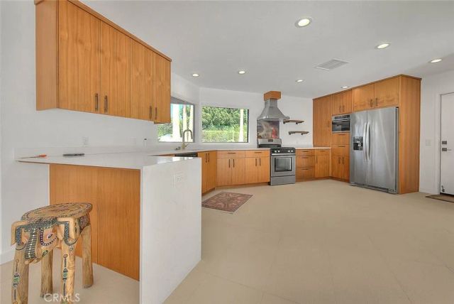 1281 Linda Vista, Palm Springs, CA 92262