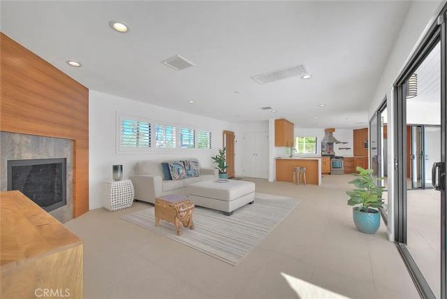 1281 Linda Vista, Palm Springs, CA 92262