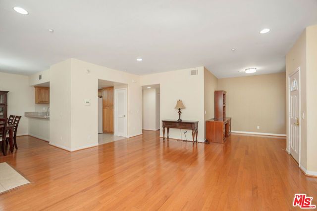 1128 W Duarte Road A, Arcadia, CA 91007