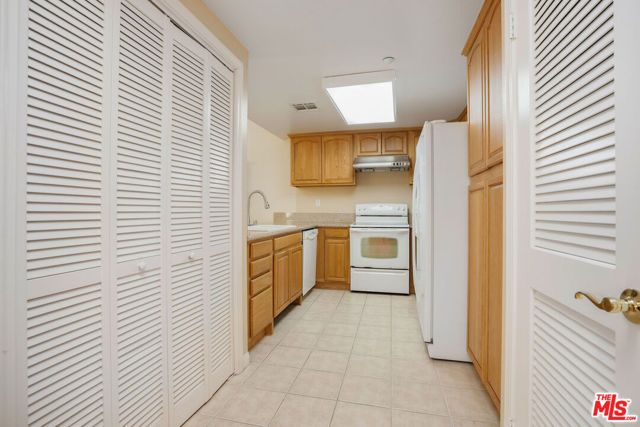1128 W Duarte Road A, Arcadia, CA 91007