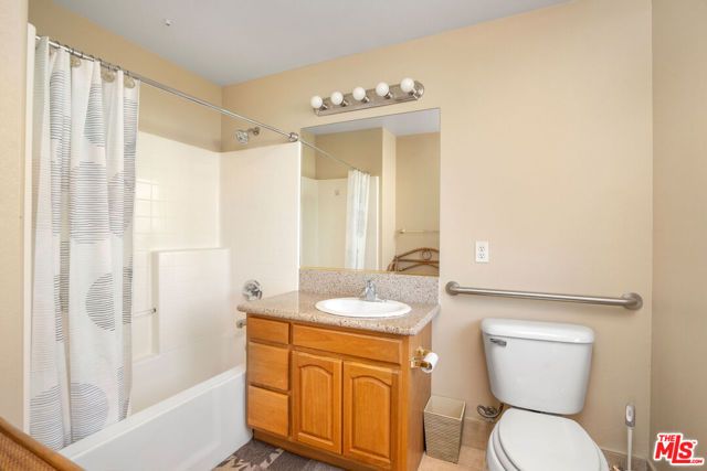 1128 W Duarte Road A, Arcadia, CA 91007