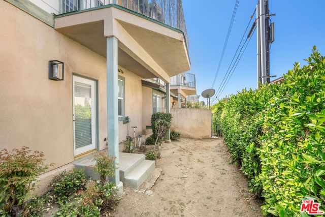 1128 W Duarte Road A, Arcadia, CA 91007