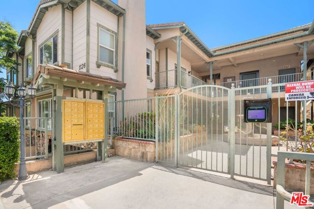 1128 W Duarte Road A, Arcadia, CA 91007