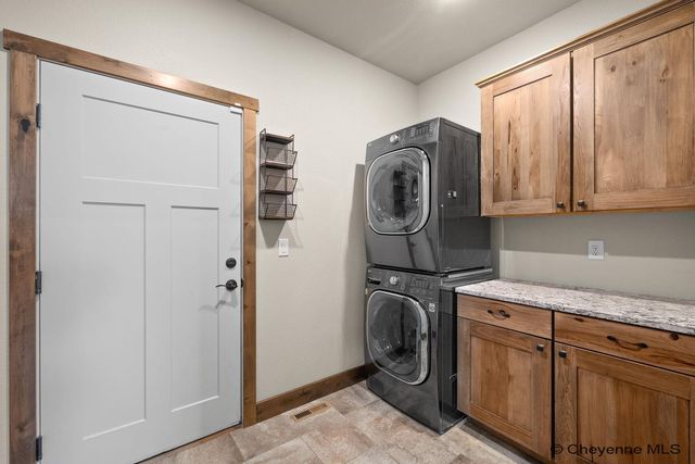 5825 INDIGO DR, Cheyenne, WY 82001