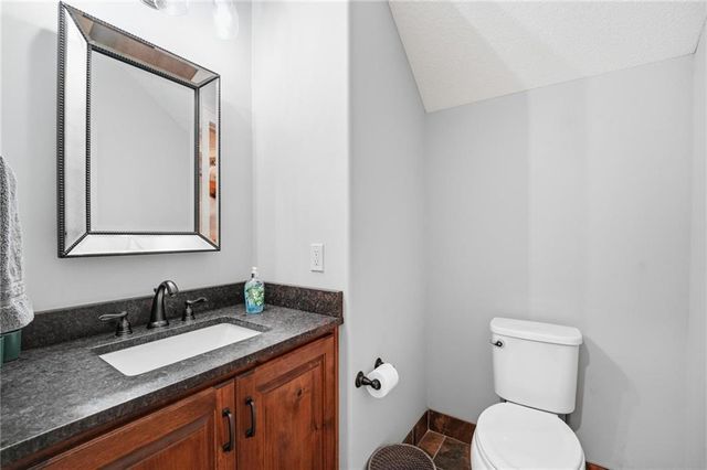 10423 W 168th Terrace, Overland Park, KS 66221