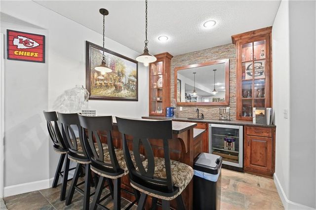 10423 W 168th Terrace, Overland Park, KS 66221