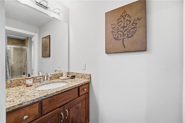 10423 W 168th Terrace, Overland Park, KS 66221